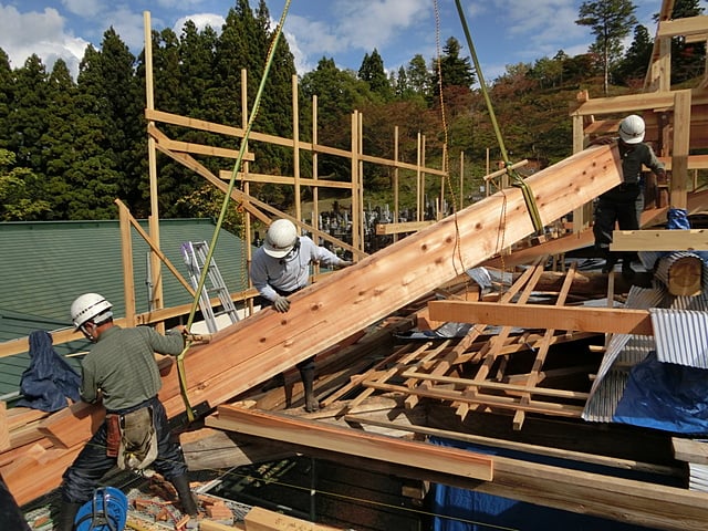 玉林寺様の屋根木工事状況