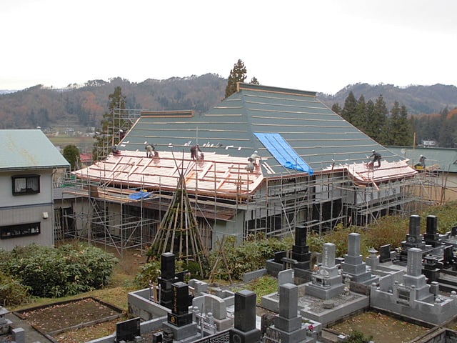 玉林寺様の屋根銅板工事状況